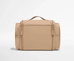 Featherlight Hanging Travel Vanity in Camel Brown