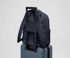 The Commuter Backpack in Navy Blue