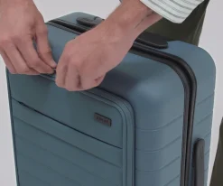 The Executive Carry-On in Olive Green