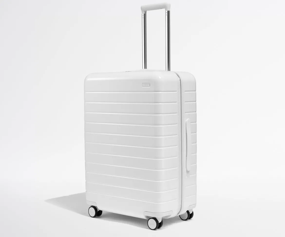 The Medium in Pearl White